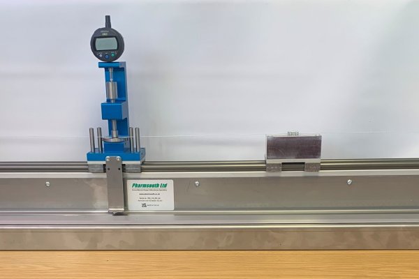 Crush test machine